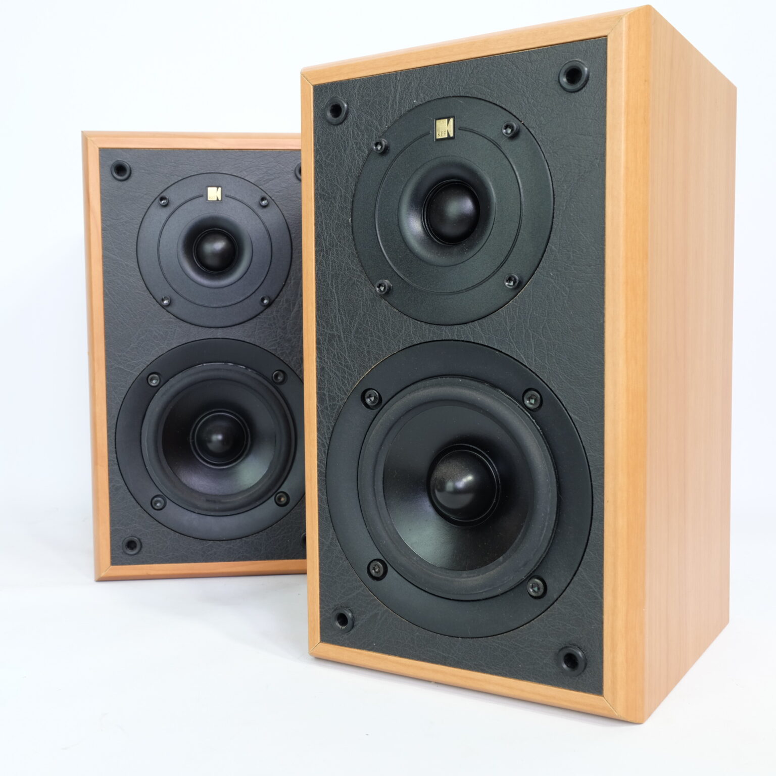 スピーカー・ウーファー KEF CRESTA 1 KEF Cresta 1 Bookshelf speakers review, test, price